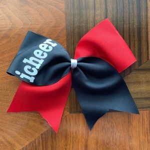 Cheer bow